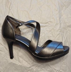 Life Stride Aristocrat Heels - Like New!